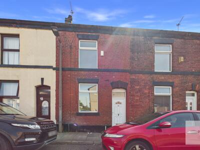 Pine Street South, Bury